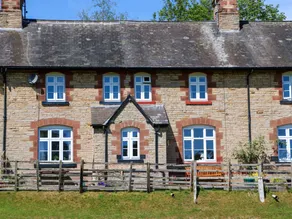 Cottage avec jardin - Image 4