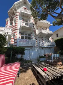 Agréable appartement adapté aux familles avec terrasse, jardin et barbecue | Vue plage | À côté de la plage | Parfait pour le travail à distance | Avec animaux admis - Image 2