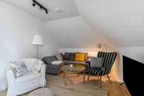 NEW - Artist’s Retreat Halebüll with Sea View, Shared Terrace and Wi-Fi - Image 4