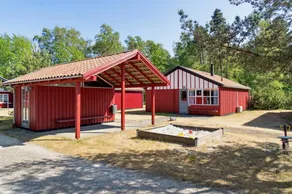 Family-friendly holiday home with terrace | Next to the beach - Image 3