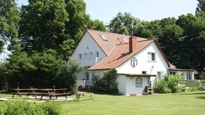 Holiday apartment with garden & terrace - Image 1