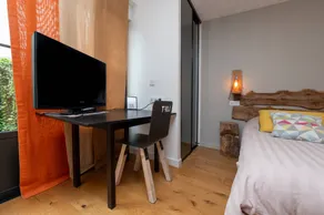 Agréable maison d'hôtes adaptée aux familles avec jacuzzi, barbecue et jardin | Vue jardin | Idéale pour le télétravail | Avec animaux bienvenus - Image 3