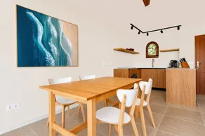 Holiday Home 'Mía' with Sea View, Wi-Fi and Air Conditioning - Image 5