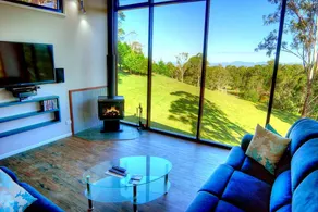 Peaceful Cabin Retreat with Heated Spa & Fireplace in Morayfield, Queensland - Image 3