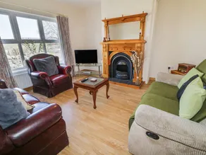Cottage with garden - Image 4