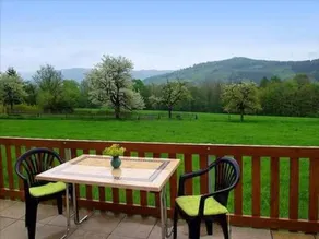 Ferienhaus mit Pool, Garten und Grill | Bergblick - Image 3