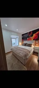 Agréable maison de vacances entièrement équipée avec internet haut débit | Vue ville - Image 2