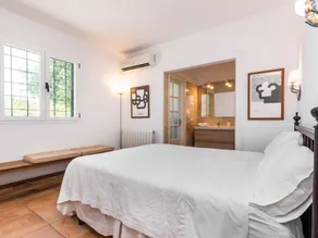 Family-oriented big apartment with terrace, pool & BBQ | Panoramic view - Image 3