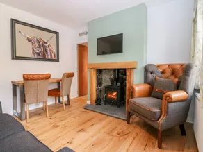 Cottage with garden - Image 3