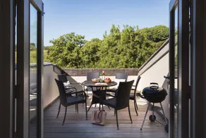 Cottage with garden, terrace & sauna - Image 4