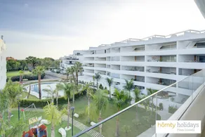Apartment with pool & terrace - Image 4