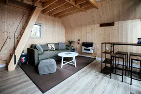 Peaceful Off-Grid Chalet with Scenic Lake Views - Image 2