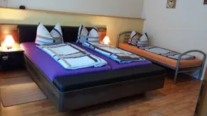 Holiday apartment with 4 bedrooms for 10 persons - Image 5