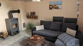 Apartment with sauna, barbeque & garden - Image 4
