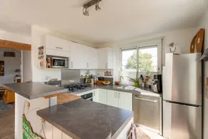 Holiday home with terrace, garden & BBQ - Image 3