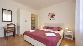 Apartment with barbeque - Image 1