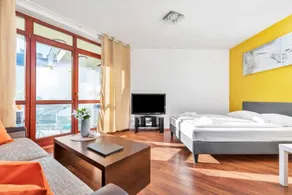 R a Wiatr w Cosy Studio Close to Beach Balcony - Image 3