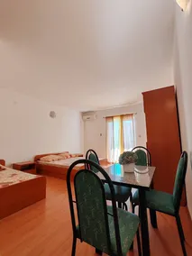 Flat with 1 room for 3 persons - Image 3