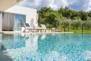 Fully equipped spacious villa with terrace, BBQ & private pool | Nature view - Image 4