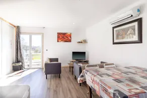 House with garden, BBQ & terrace | Lake view - Image 5