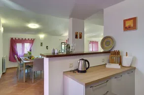 Ferienhaus mit Whirlpool, Grill und Terrasse - Image 3