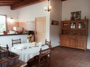Apartamento con jardín y terraza | Vistas a la montaña - Image 3