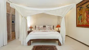 Villa with private pool, terrace & garden | Next to the beach - Image 3