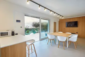 Appartement de vacances avec barbecue, piscine et jardin | Vue mer - Image 5