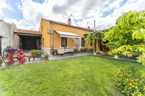 House with garden & BBQ - Image 2