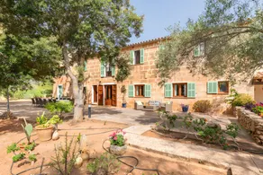 Grande finca apta para familias con jardín, piscina y barbacoa | Vistas al jardín | Ideal para trabajar remoto - Image 5