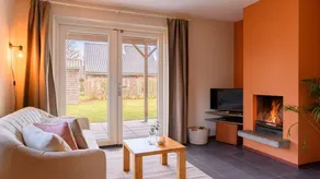 Children-friendly charming bungalow with hot tub, garden & terrace - Image 5
