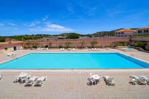 Charming house with terrace, garden & pool | Sea view | Next to the beach | Good for workation - Image 4