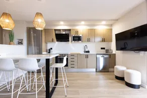 Apartment with pool & terrace - Image 5