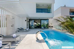 Villa conviviale et familiale avec barbecue | Vue sur l'eau | Plage à proximité - Image 3