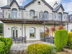 Cottage with barbecue & garden - Image 2