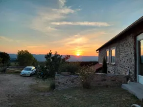 "Gîte Du Bachat" mit Bergblick und privater Terrasse - Image 2