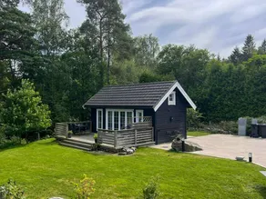 Mini House With Sandy Beach And Sauna - Image 2