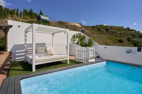 Fully equipped villa with BBQ, terrace & garden | Sea view | Good for workation - Image 2