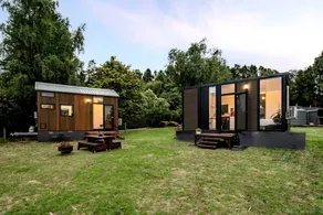 Tiny Glamping on a Farm Stay in Warragul South, Victoria - Image 4