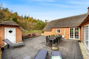 Cottage with sauna, pool & terrace - Image 3