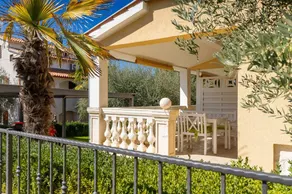 Apartamento totalmente equipado con terraza, barbacoa y jardín | Adaptado para teletrabajar | Admite mascotas - Image 3