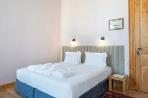 King Aristodemus – Room with King-Size Bed and Balcony - Image 2