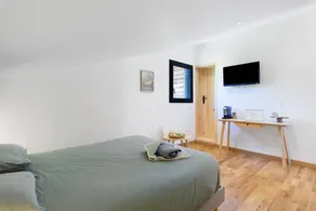 Family-friendly holiday apartment | Garden view | Suitable for remote work - Image 2