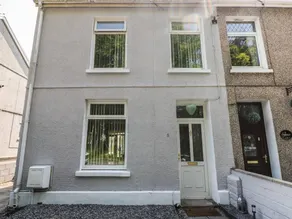Cottage with jacuzzi & garden - Image 2