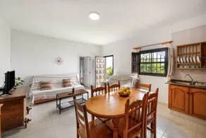 Holiday Home 'María José' with Mountain Views, Private Terrace and Wi-Fi - Image 2