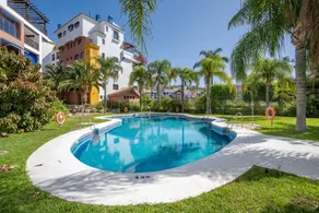 Fully equipped lovely flat with garden, pool & terrace | Beach view | Beach nearby | Dogs allowed - Image 2