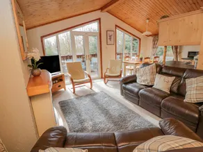 Cottage with garden - Image 4