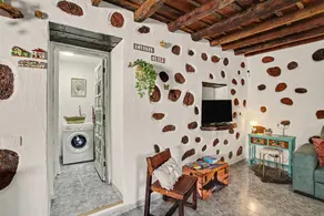 House | Mountain view - Image 4
