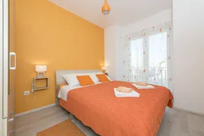 Apartamento con jardín y barbacoa | Vistas al mar - Image 4