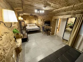 Family-oriented pleasant private room - Image 3